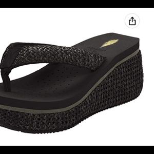 Volatile Island Sandal Wedge size 8, used twice, great condition like new